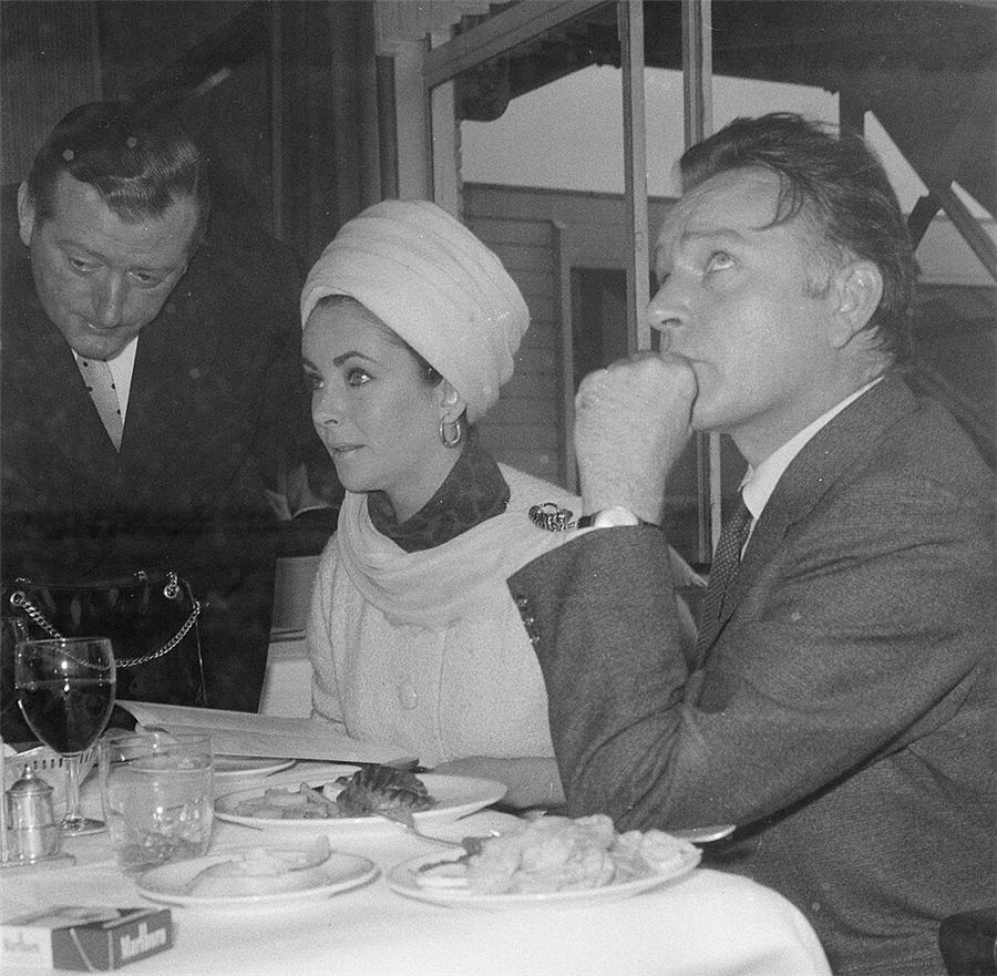Elizabeth Taylor and Richard Burton in 1965